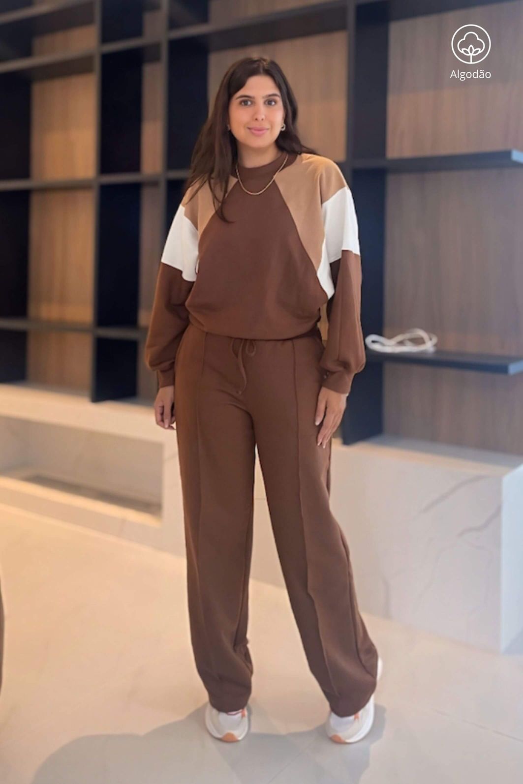 Conjunto moletom feminino peluciado