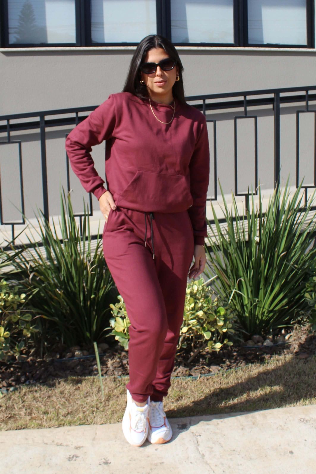 Conjunto moletom felpado flanelado feminino blusa manga longae calça jogger Calça jogger do Conjunto Soho com cós elástico, cordão ajustável e bolsos laterais.