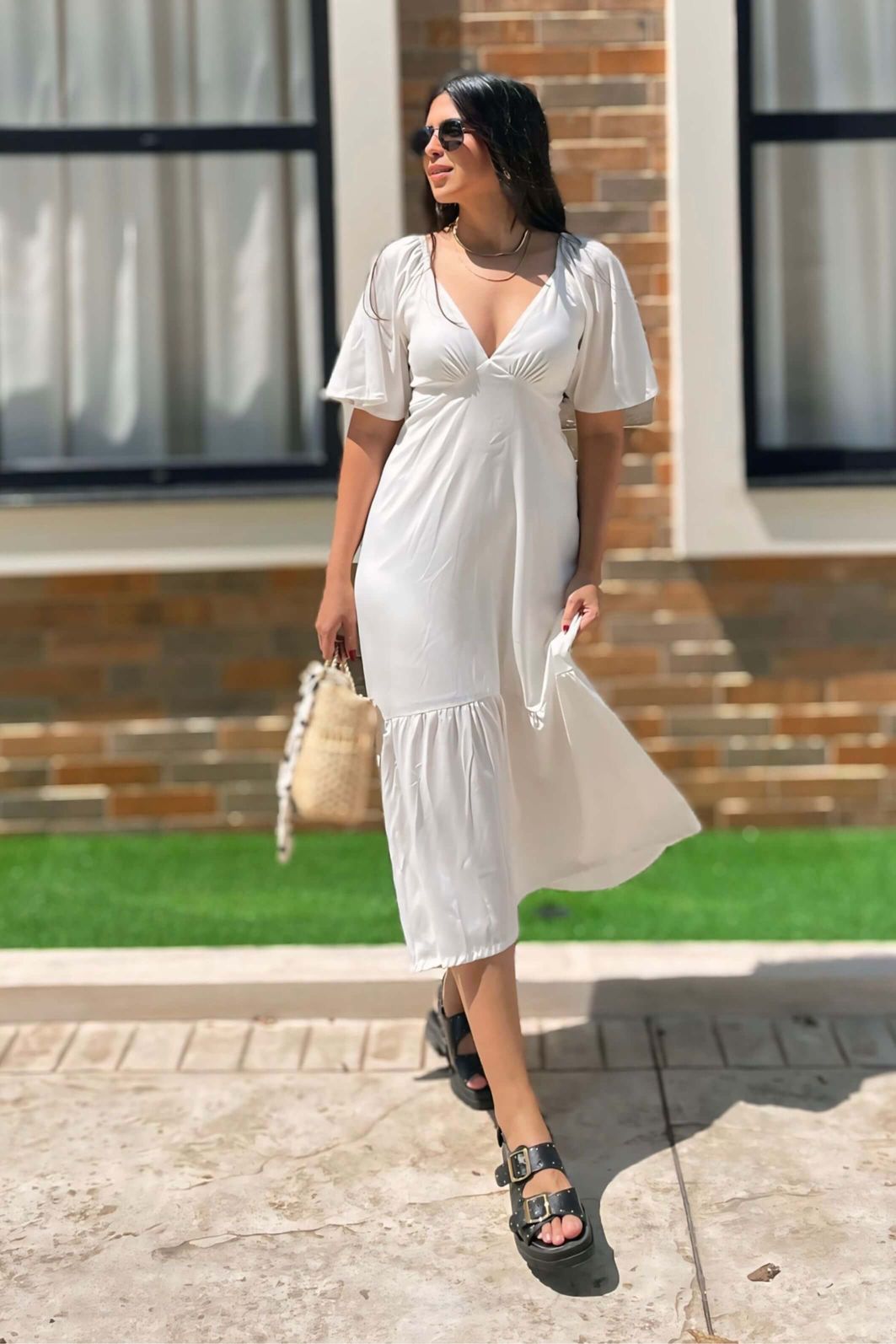 LEVE 2 VESTIDOS MIDI VISCOSE BRISI E GANHE DESCONTO ESPECIAL LEVE 2 VESTIDOS MIDI VISCOSE BRISI E GANHE DESCONTO ESPECIAL