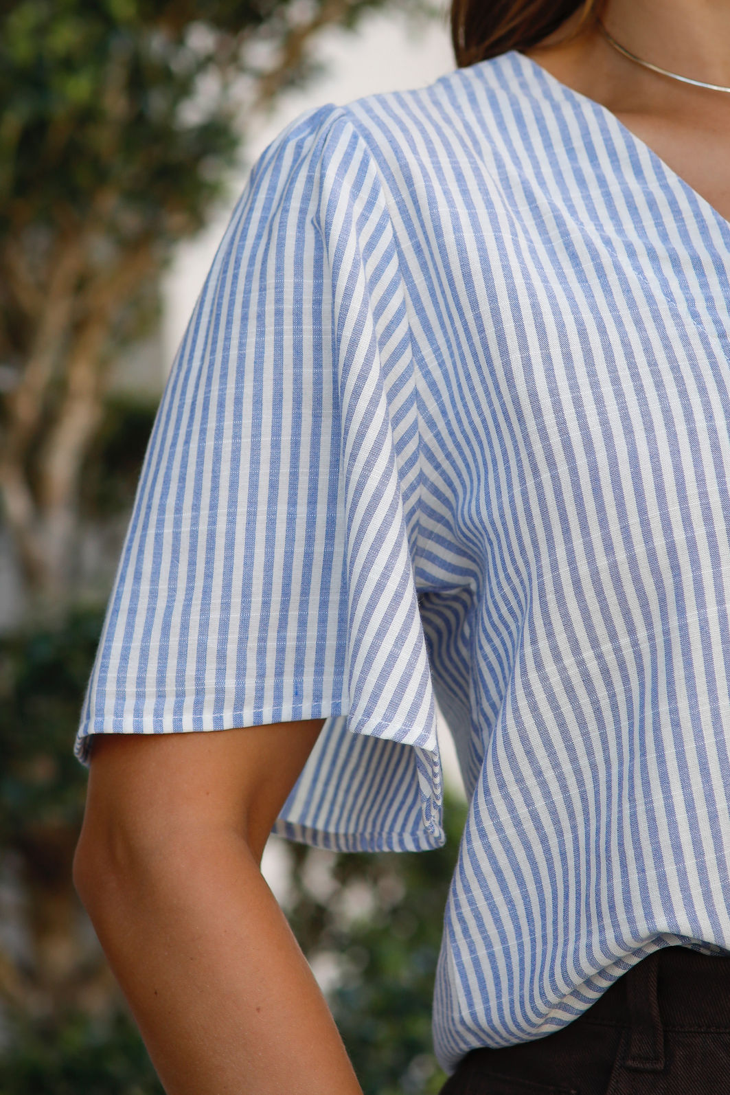 Blusa Maria Clara - Tecido Plano de Viscose  - Listrado Fio Tinto Azul e Branco