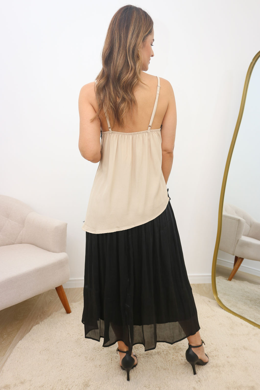 Saia Acetinada Midi Com Forro - Preto