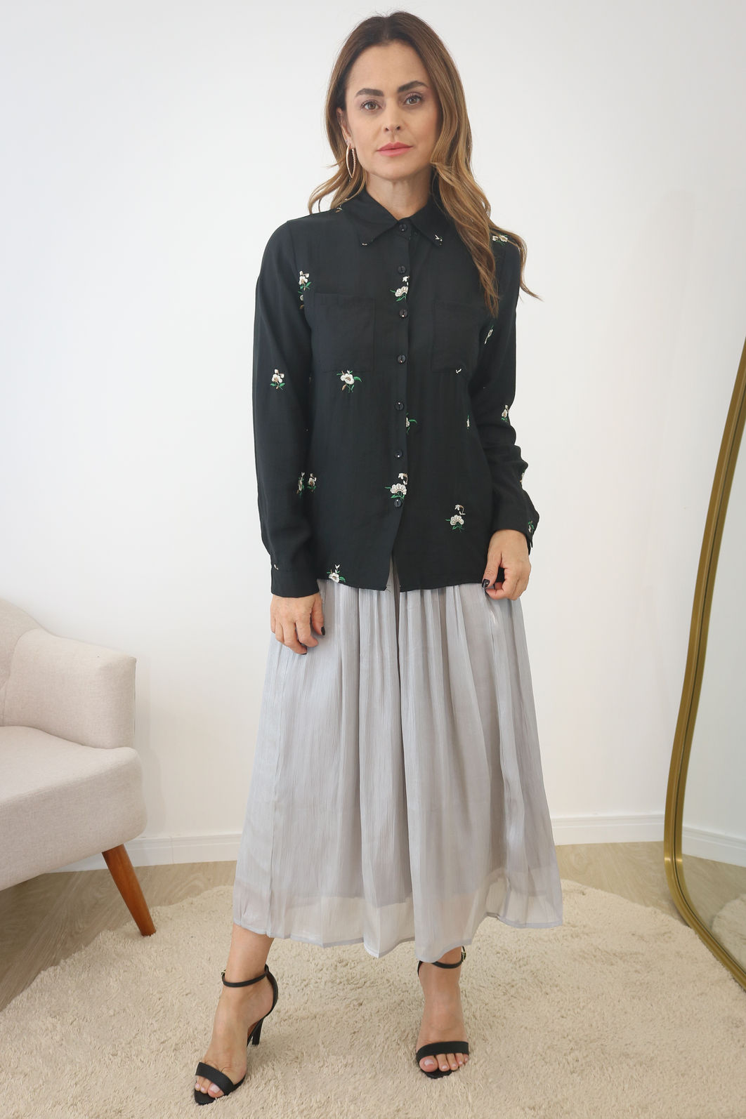 Camisa Bordada Tecido Plano  - Preto