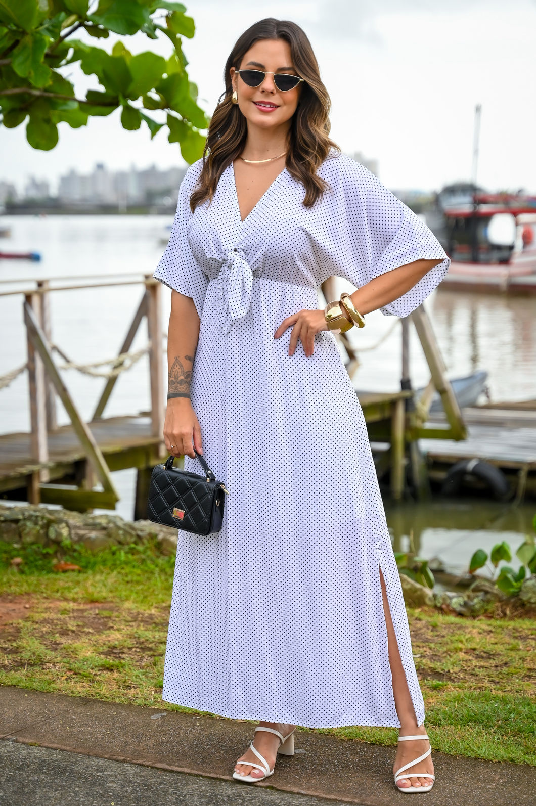 Vestido Laura - Com Forro - Estampa Poá com Fundo Branco