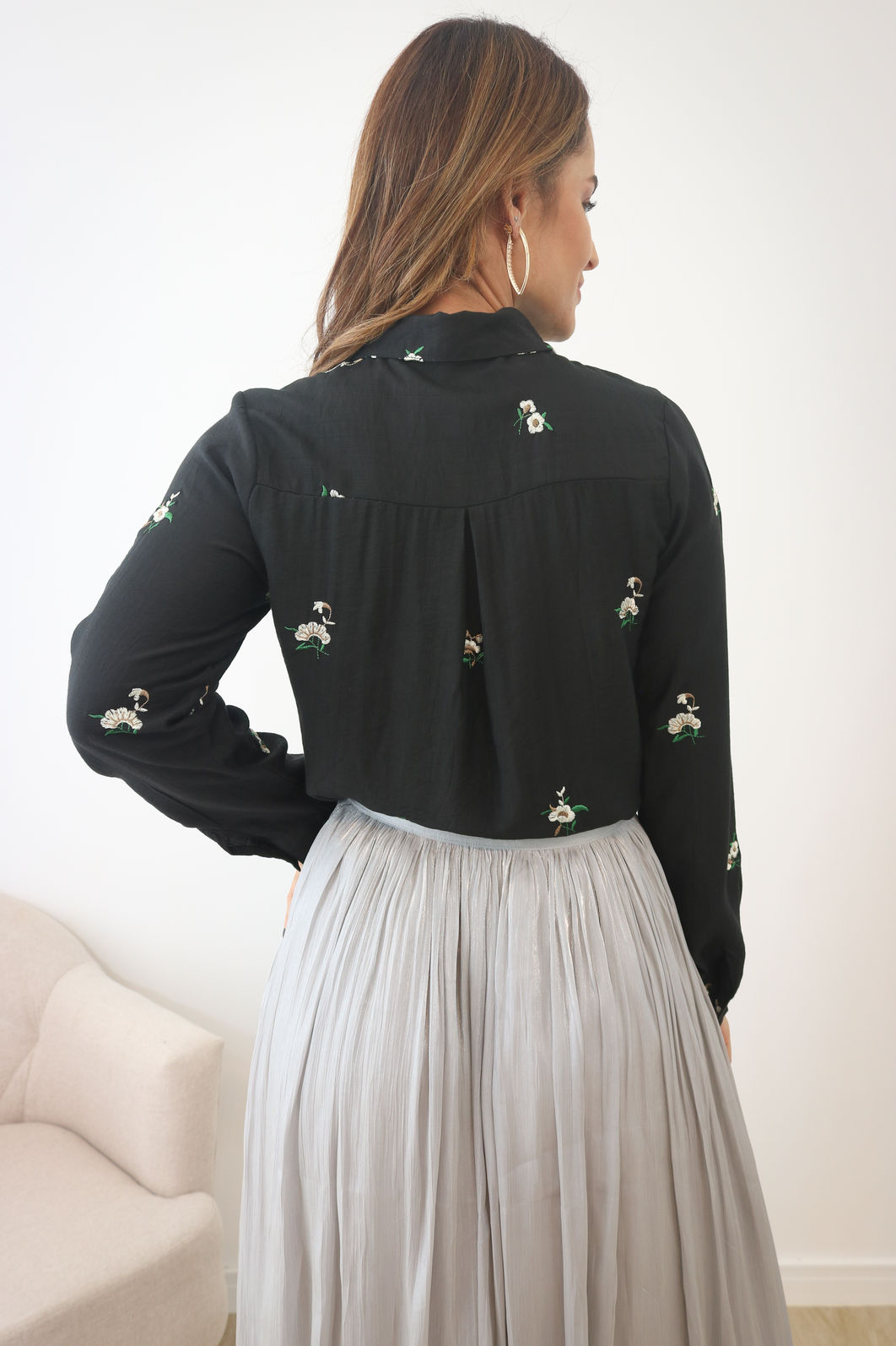 Camisa Bordada Tecido Plano  - Preto