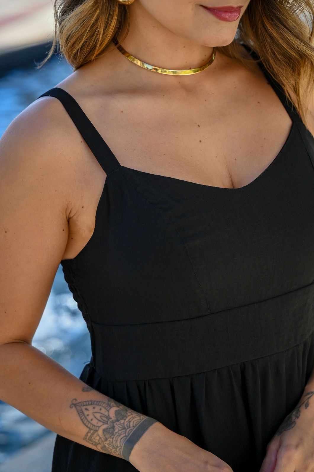 Vestido Luna em Tecido Plano de Viscose com Alças - Preto Vestido Luna em Tecido Plano de Viscose com Alças - Preto