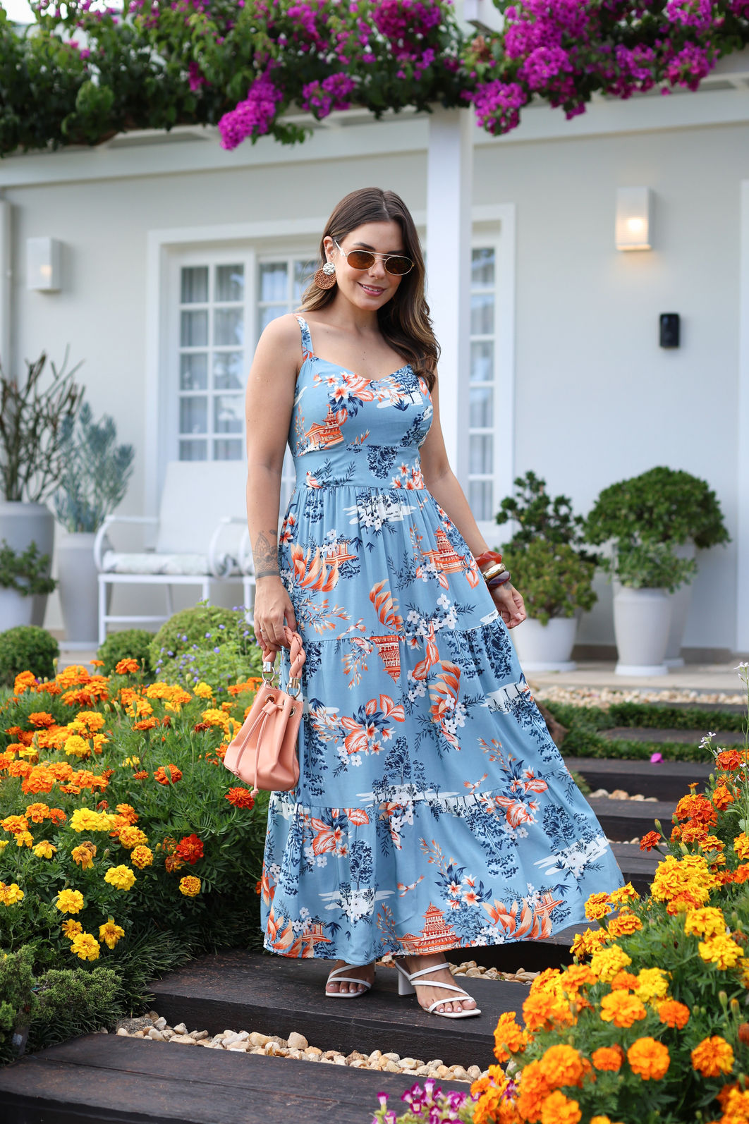 Vestido Lunna Midi Alças Reguláveis Estampa Azul Oriental