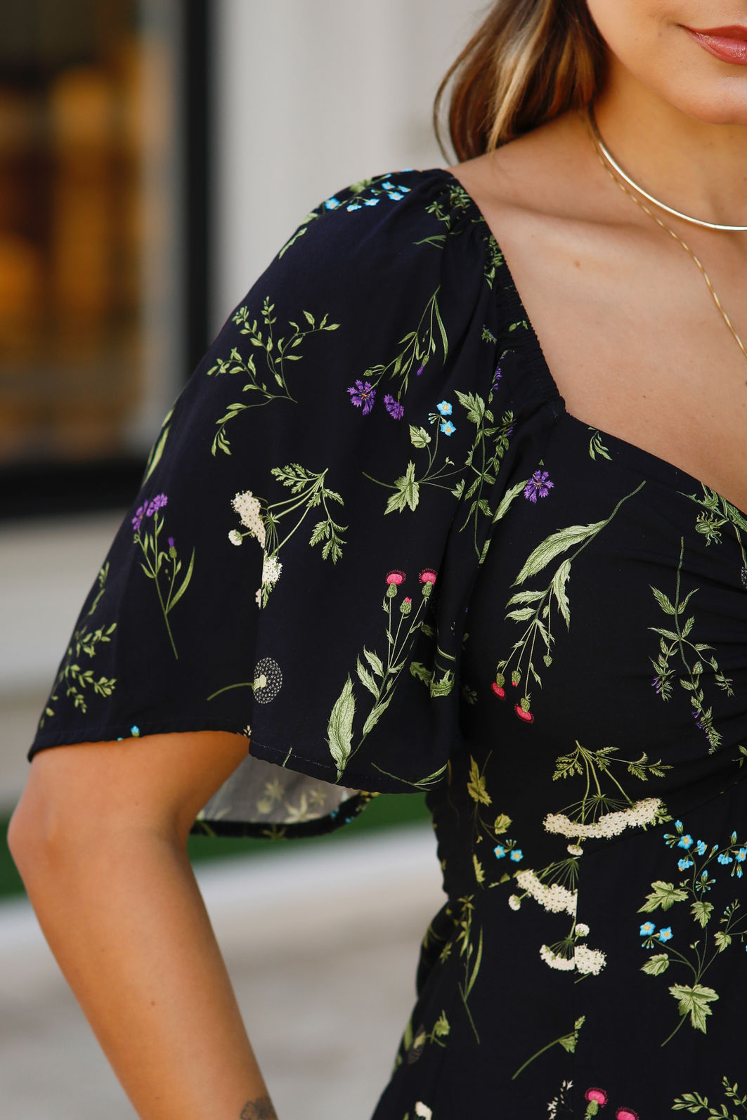 Vestido Nina em Tecido Plano de Viscose - Floral Liberty Digital Fundo Preto Vestido Nina em Tecido Plano de Viscose - Floral Liberty Digital Fundo Preto