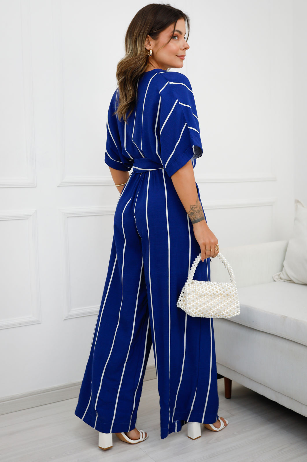 Macacão Ana Elisa - Tecido Plano de Viscose Flamê - Listras Azul e Branco Macacão Ana Elisa - Tecido Plano de Viscose Flamê - Listras Azul e Branco