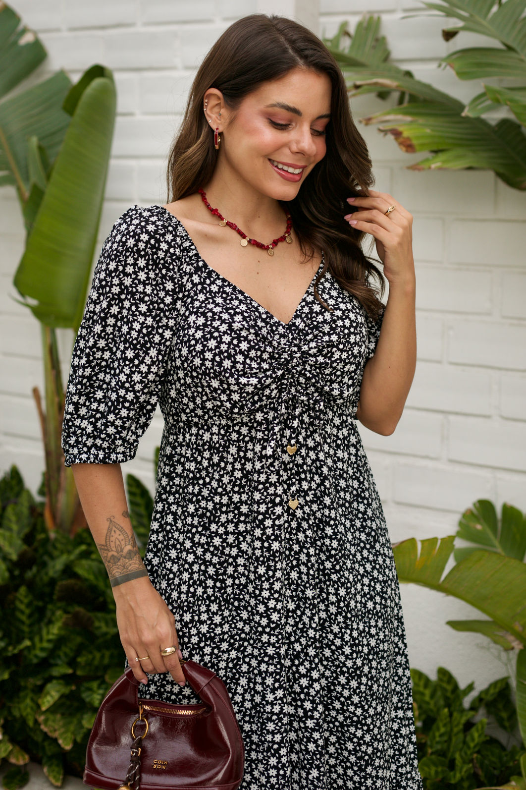 Vestido Faby em Tecido Plano de Viscose Floral Liberty - Preto e Branco