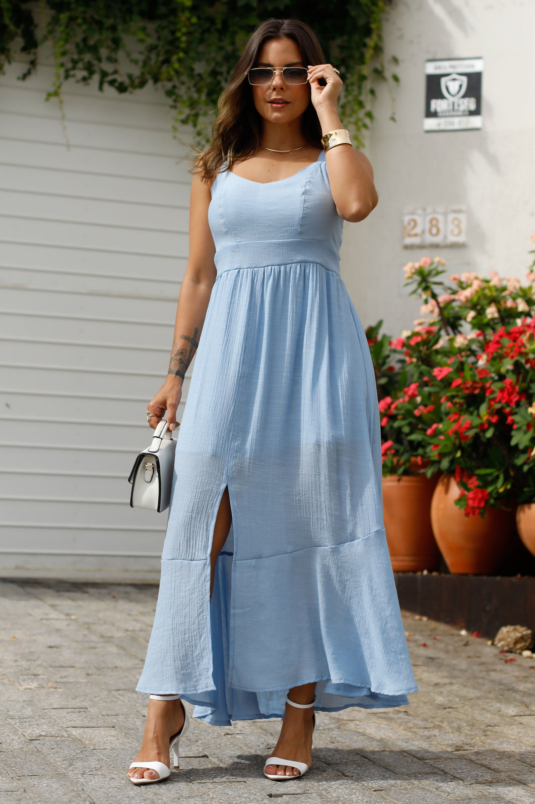 Vestido Cris em Tecido Plano de Viscose Cambraia Com Forro - Azul Claro Vestido Cris em Tecido Plano de Viscose Cambraia Com Forro - Azul Claro