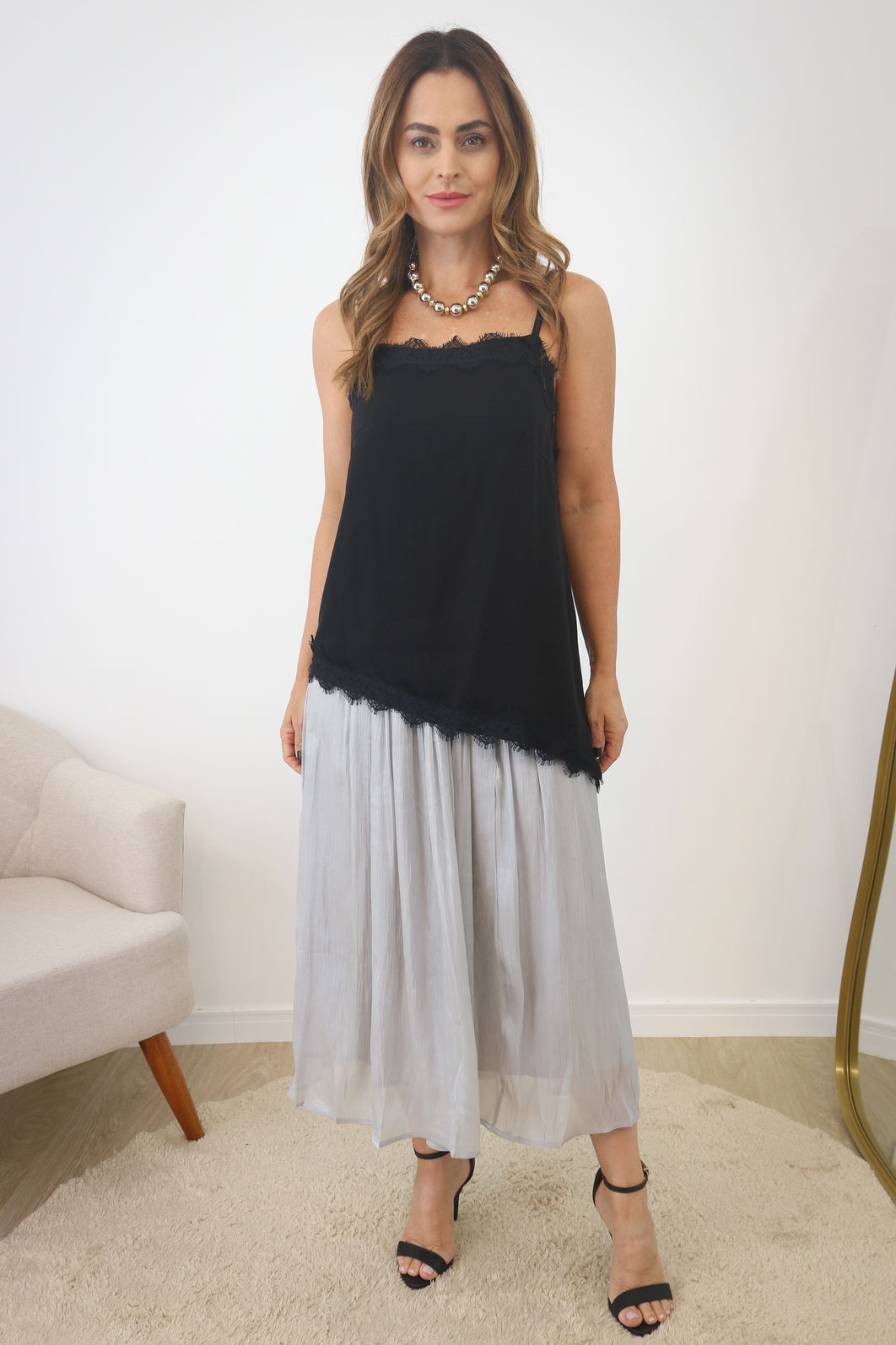 Saia Acetinada Midi Com Forro - Cinza Prateado