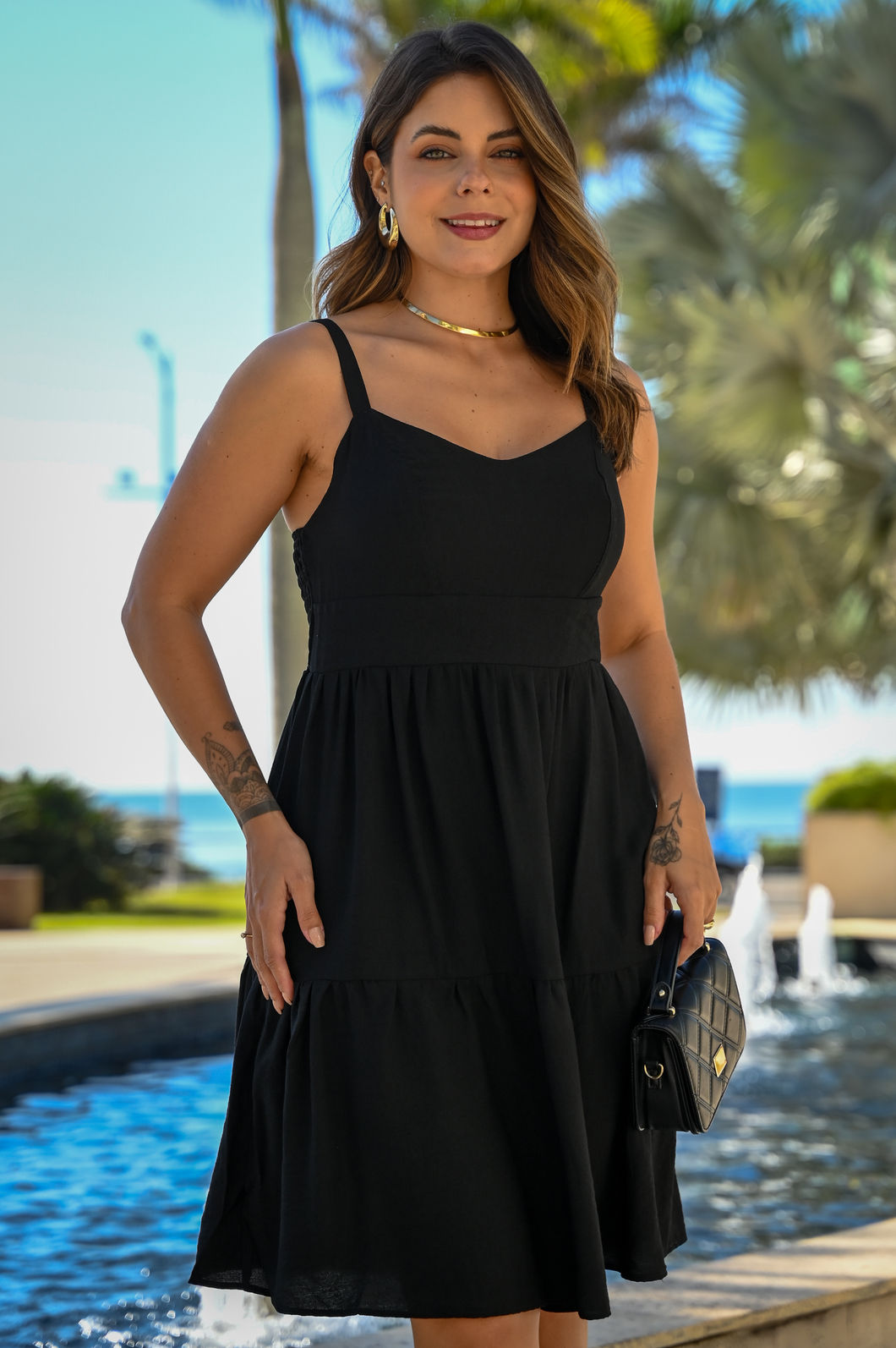 Vestido Luna em Tecido Plano de Viscose com Alças - Preto Vestido Luna em Tecido Plano de Viscose com Alças - Preto
