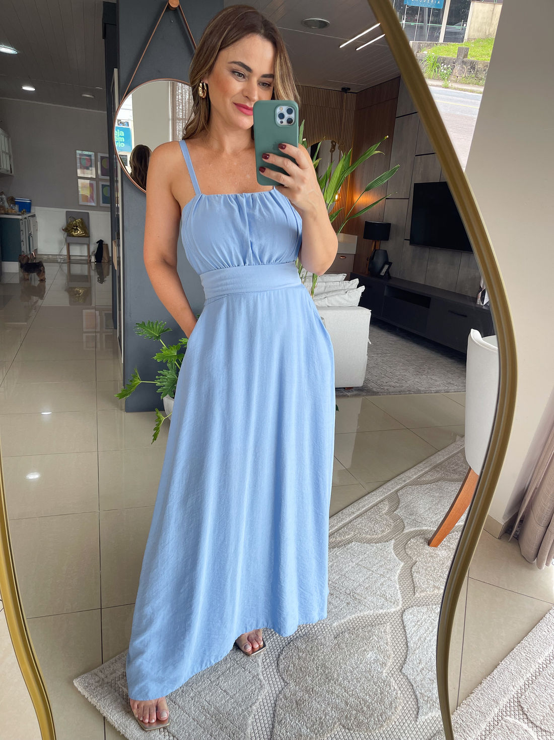 Vestido Iris de Tecido Plano de Viscose com Bojo e Forro - Azul Vestido Iris de Tecido Plano de Viscose com Bojo e Forro - Azul