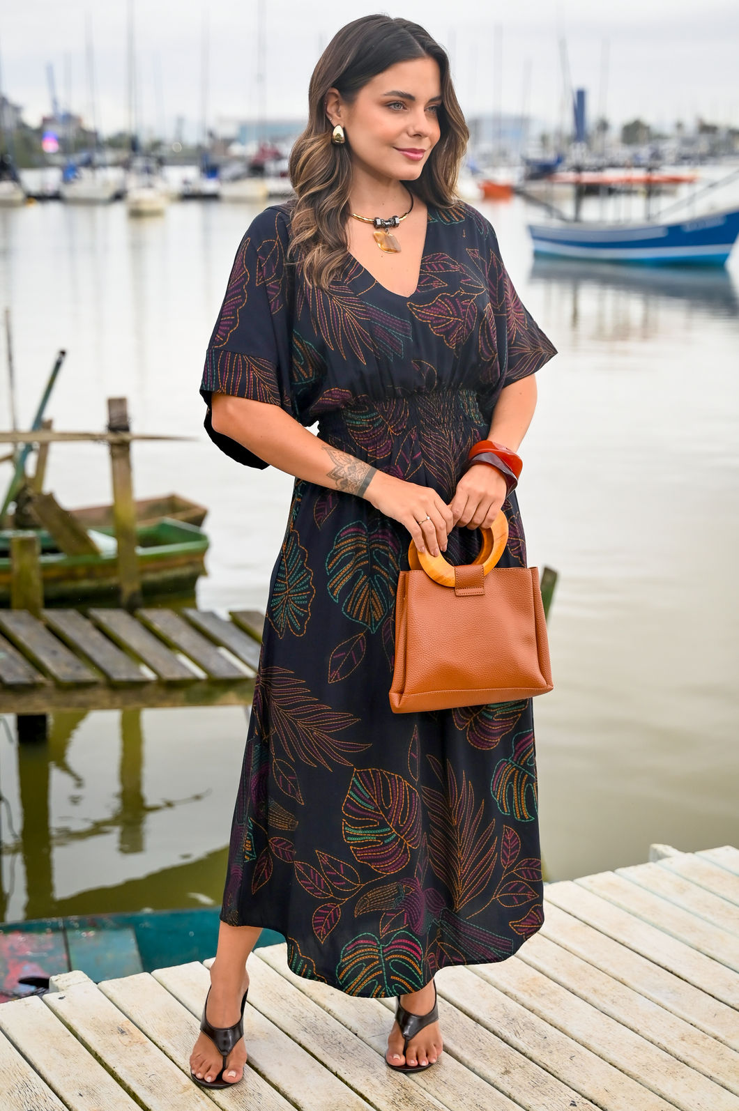 Vestido Vanessa - Floral Fundo Preto Vestido Vanessa - Floral Fundo Preto