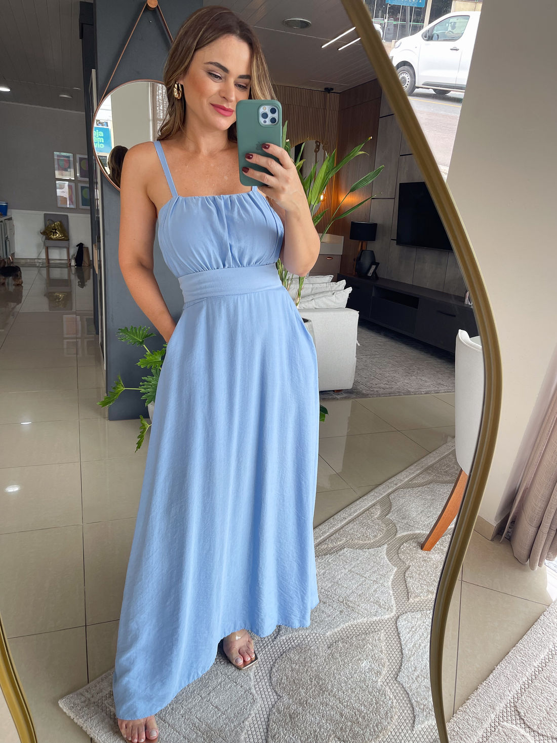 Vestido Iris de Tecido Plano de Viscose com Bojo e Forro - Azul Vestido Iris de Tecido Plano de Viscose com Bojo e Forro - Azul