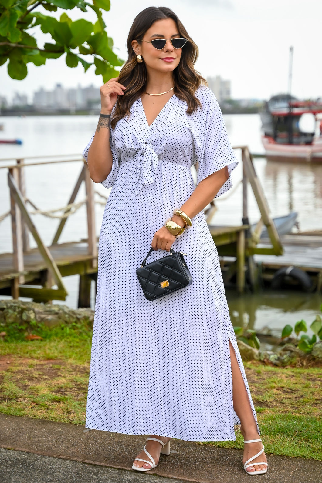 Vestido Laura - Com Forro - Estampa Poá com Fundo Branco
