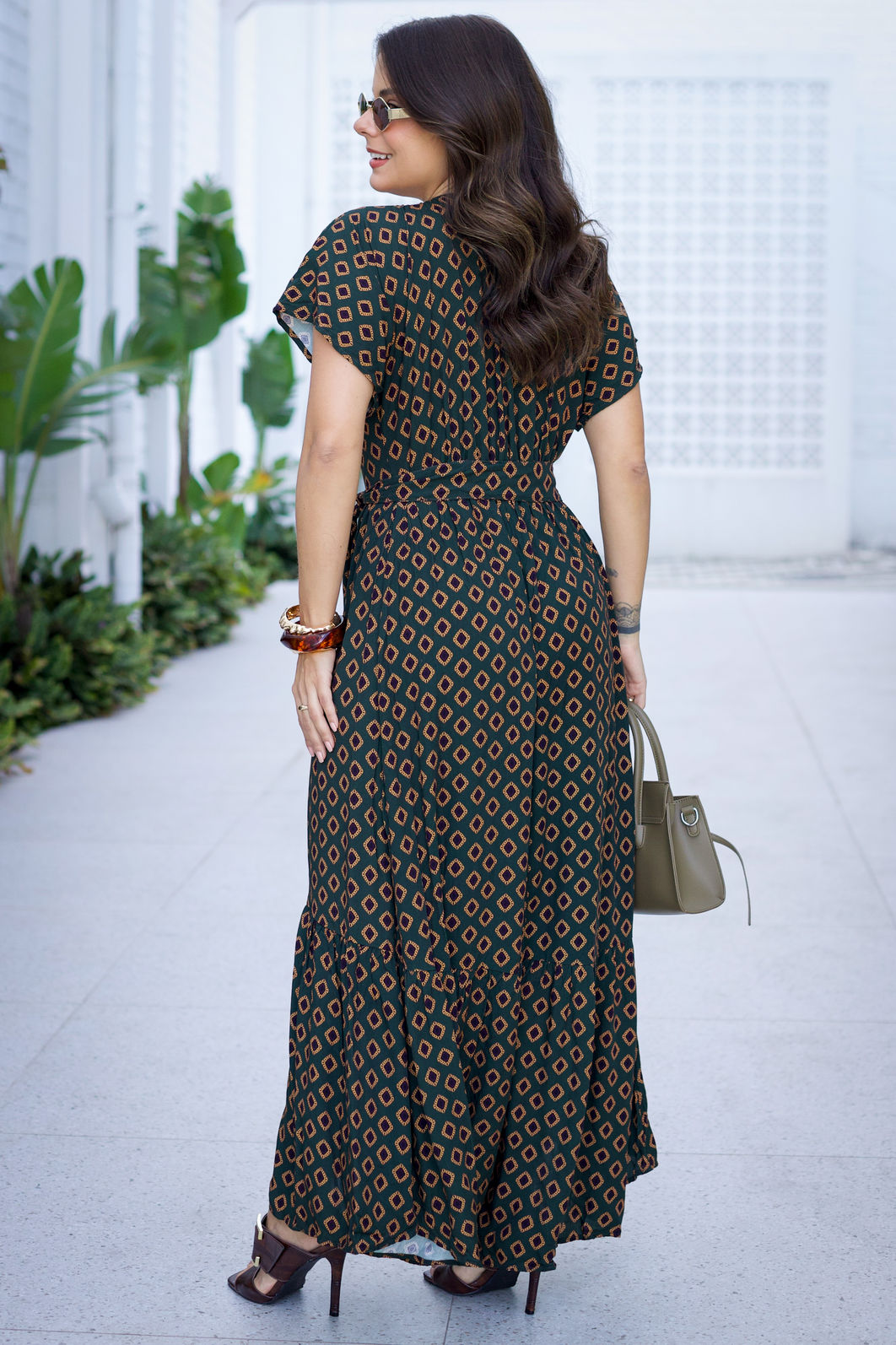 Vestido Dany - Tecido Plano de Viscose - Estampa Gravataria Verde Vestido Dany - Tecido Plano de Viscose - Estampa Gravataria Verde