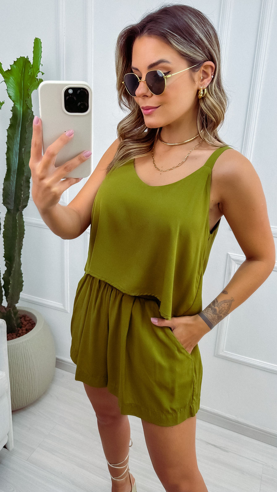 Blusa de Alça Aurora em Viscose - Verde Abacate Blusa de Alça Aurora em Viscose - Verde Abacate