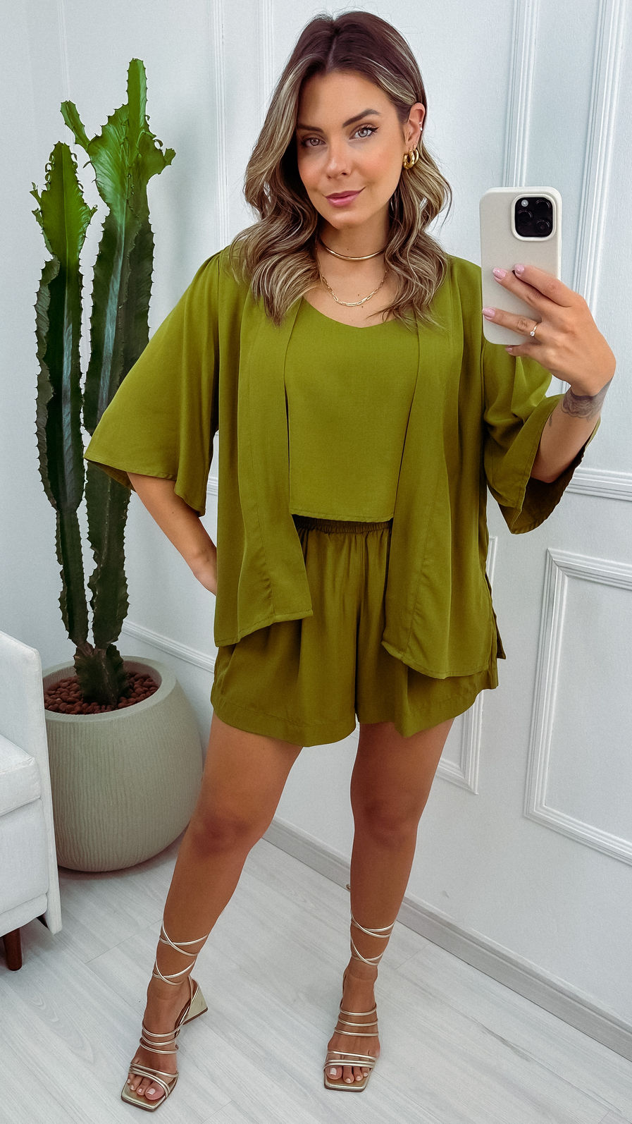 Kimono Aurora de Tecido de Viscose - Verde Abacate Kimono Aurora de Tecido de Viscose - Verde Abacate