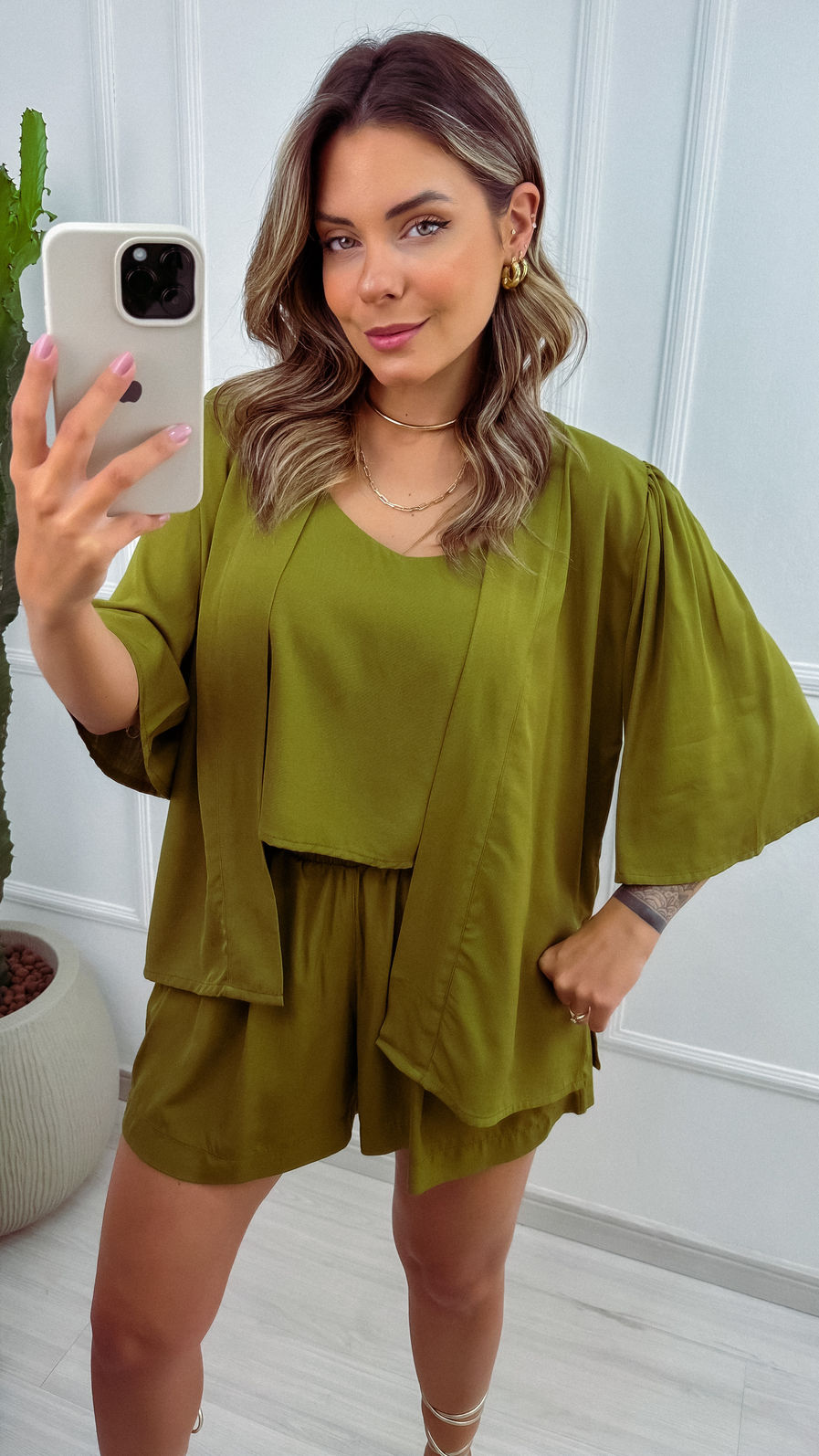 Kimono Aurora de Tecido de Viscose - Verde Abacate Kimono Aurora de Tecido de Viscose - Verde Abacate