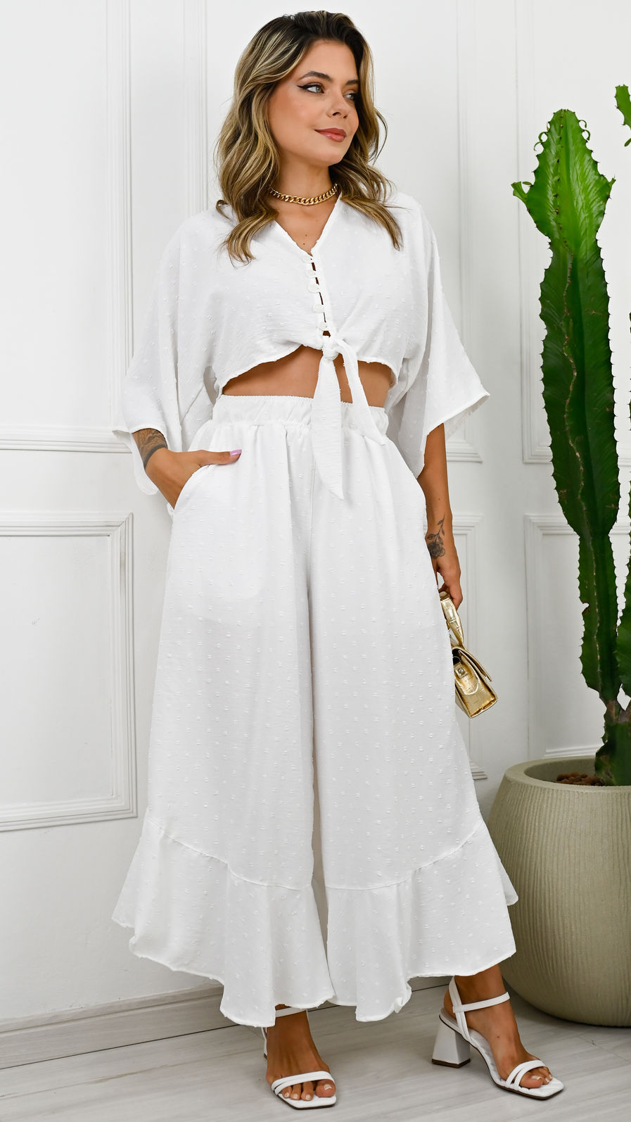 Calça de Tecido Plano Crepe Poá - Yasmin - Off White com forro Calça de Tecido Plano Crepe Poá - Yasmin - Off White com forro