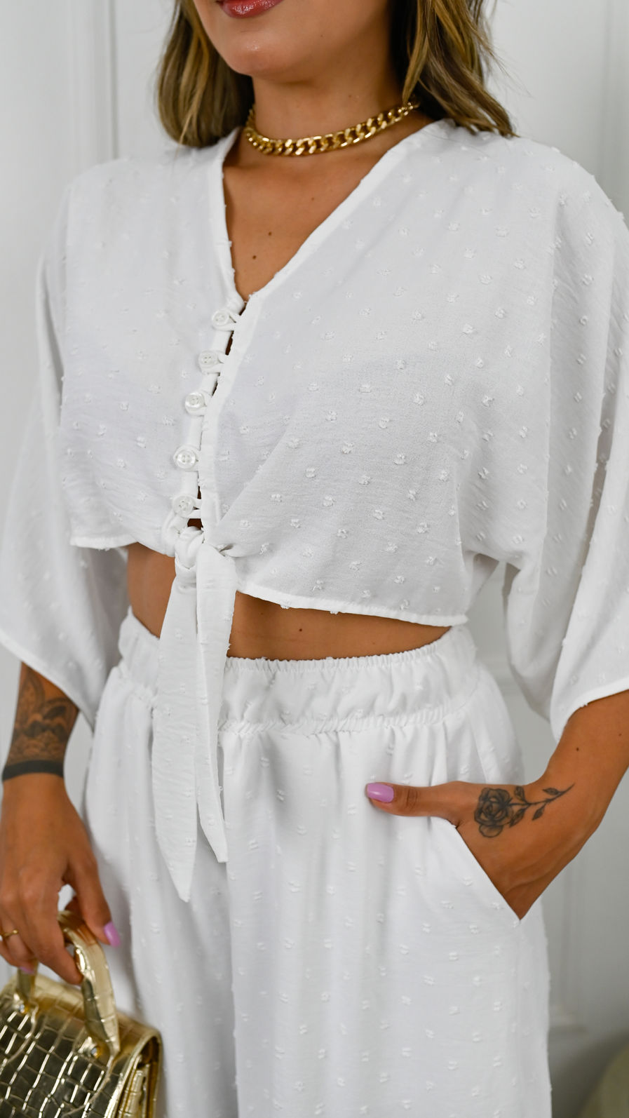 Calça de Tecido Plano Crepe Poá - Yasmin - Off White com forro Calça de Tecido Plano Crepe Poá - Yasmin - Off White com forro