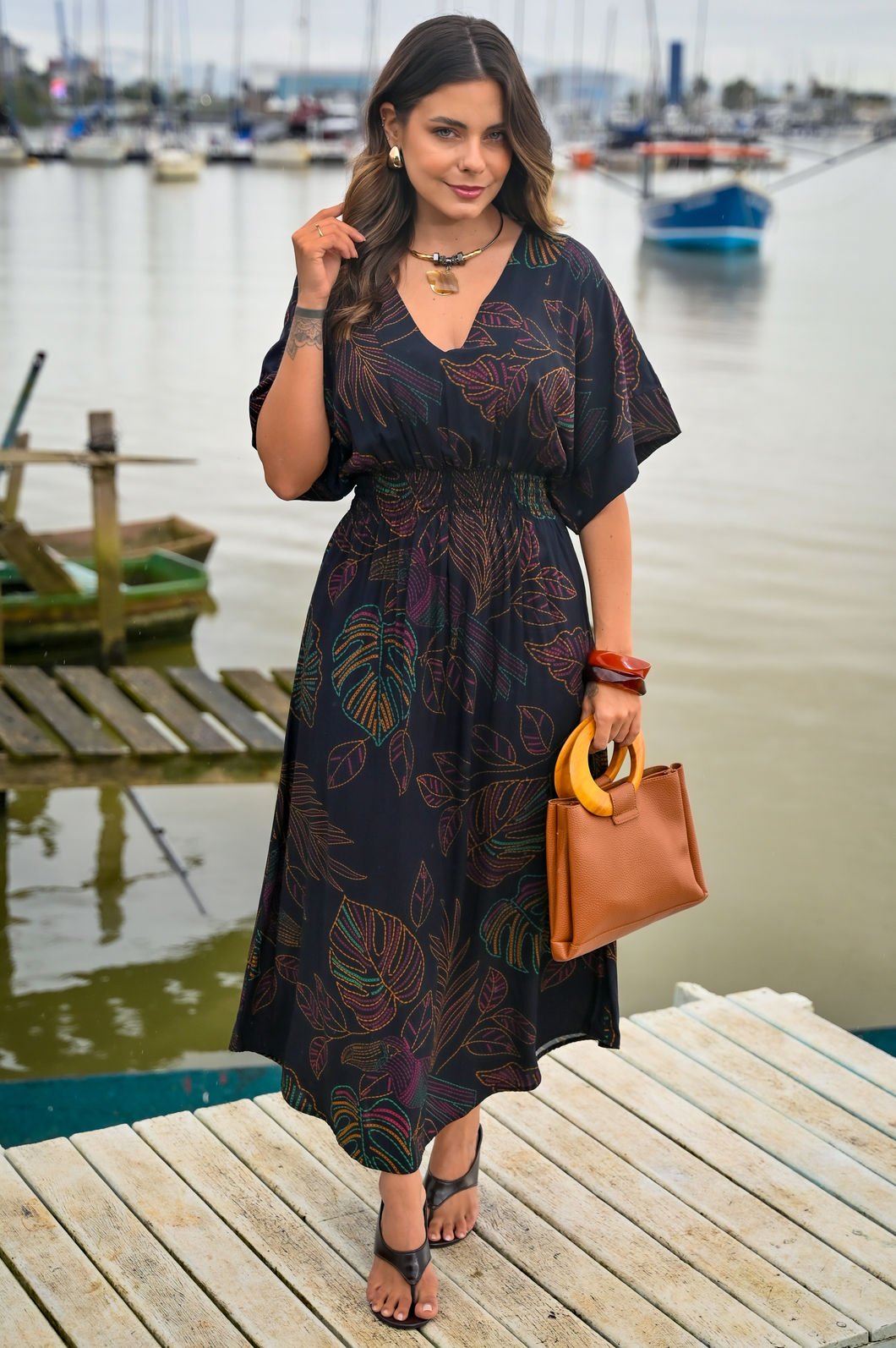 Vestido Vanessa - Floral Fundo Preto Vestido Vanessa - Floral Fundo Preto