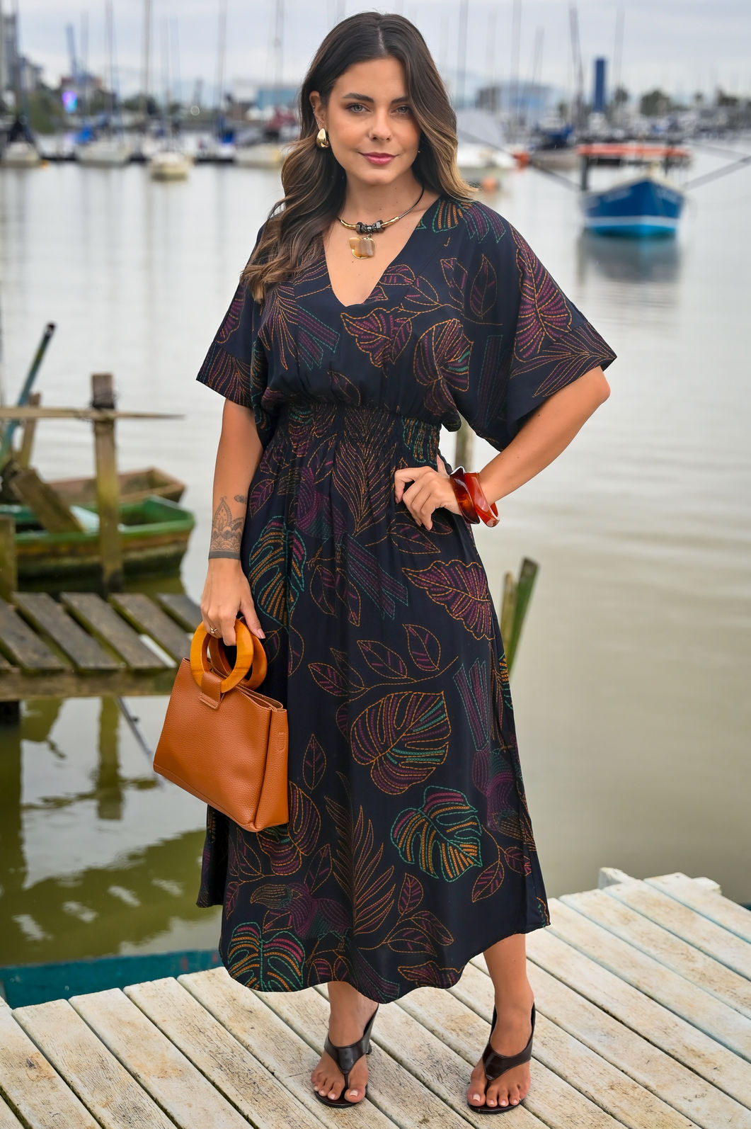 Vestido Vanessa - Floral Fundo Preto Vestido Vanessa - Floral Fundo Preto