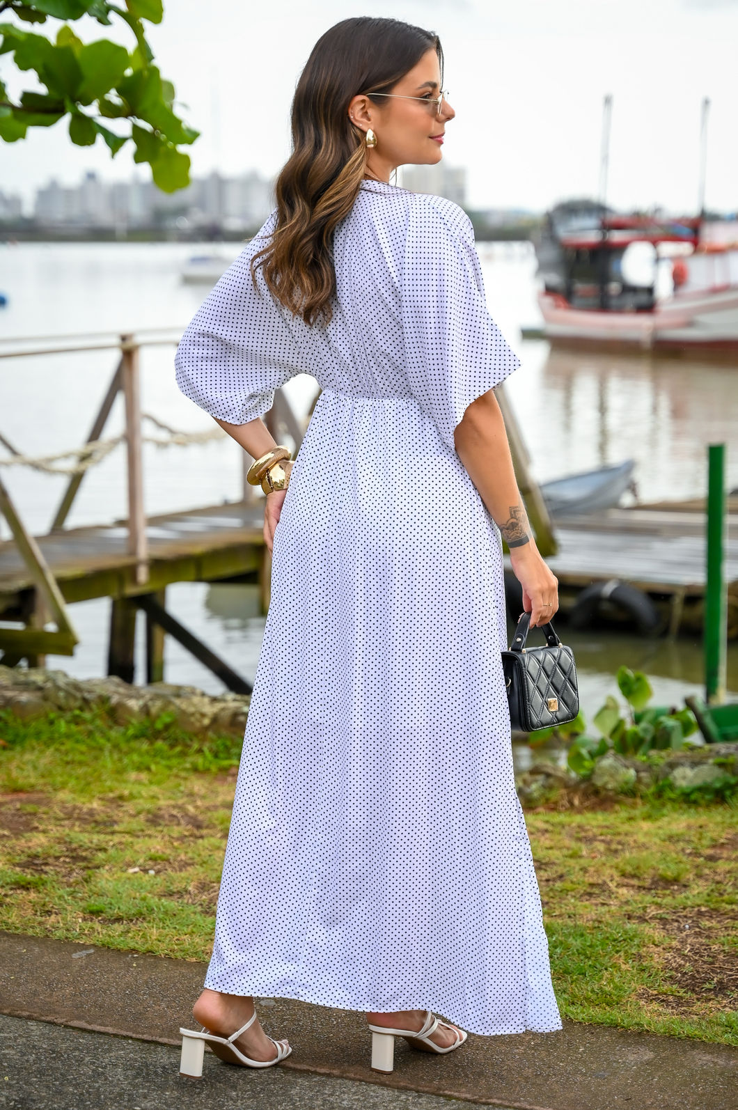 Vestido Laura - Com Forro - Estampa Poá com Fundo Branco