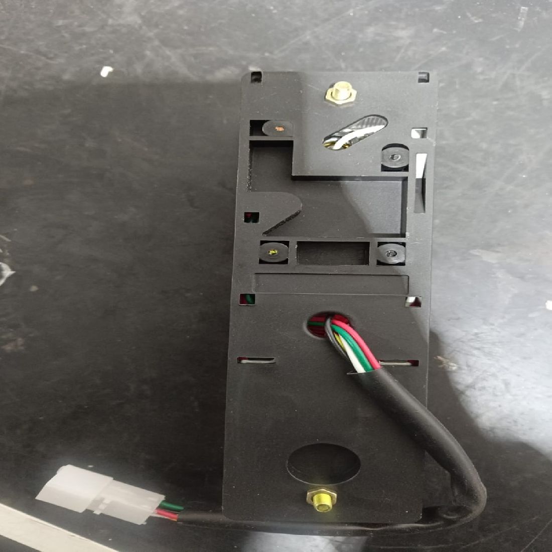 1376749 LANTERNA TRASEIRA XM/GTP 3 CORES UNIVERSAL 1376749 LANTERNA TRASEIRA XM/GTP 3 CORES UNIVERSAL