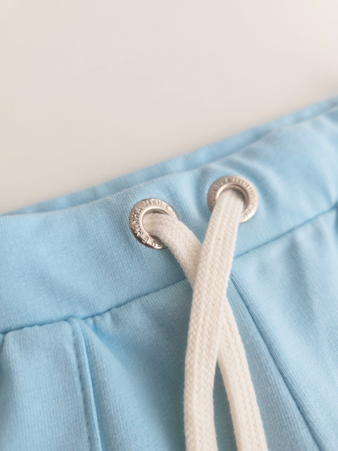 SHORTS UNISSEX AZUL CLARO