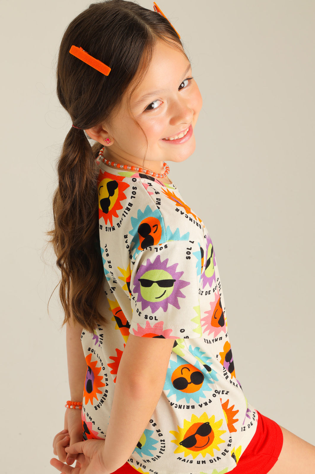 CAMISETA UNISSEX SOL COLORIDO