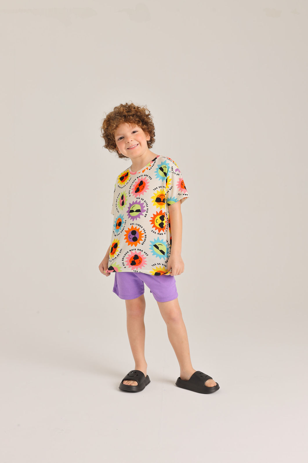 CAMISETA UNISSEX SOL COLORIDO