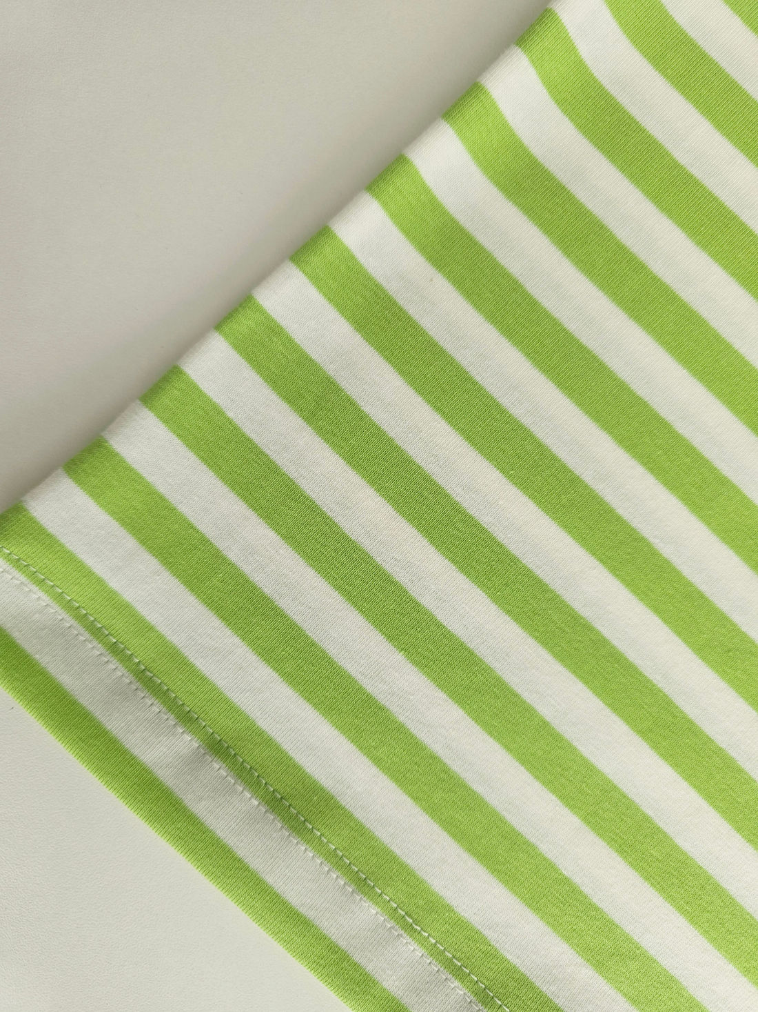 CAMISETA UNISSEX LISTRADA SEJA VOCÊ