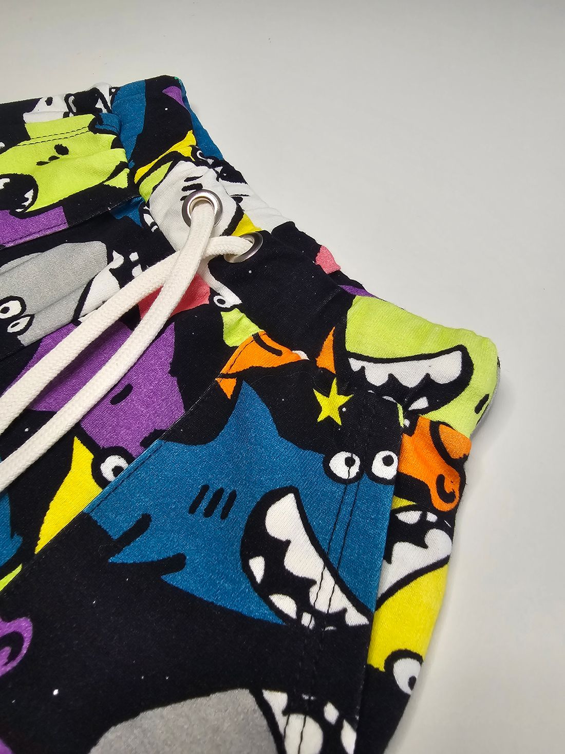 SHORTS UNISSEX TUBAS