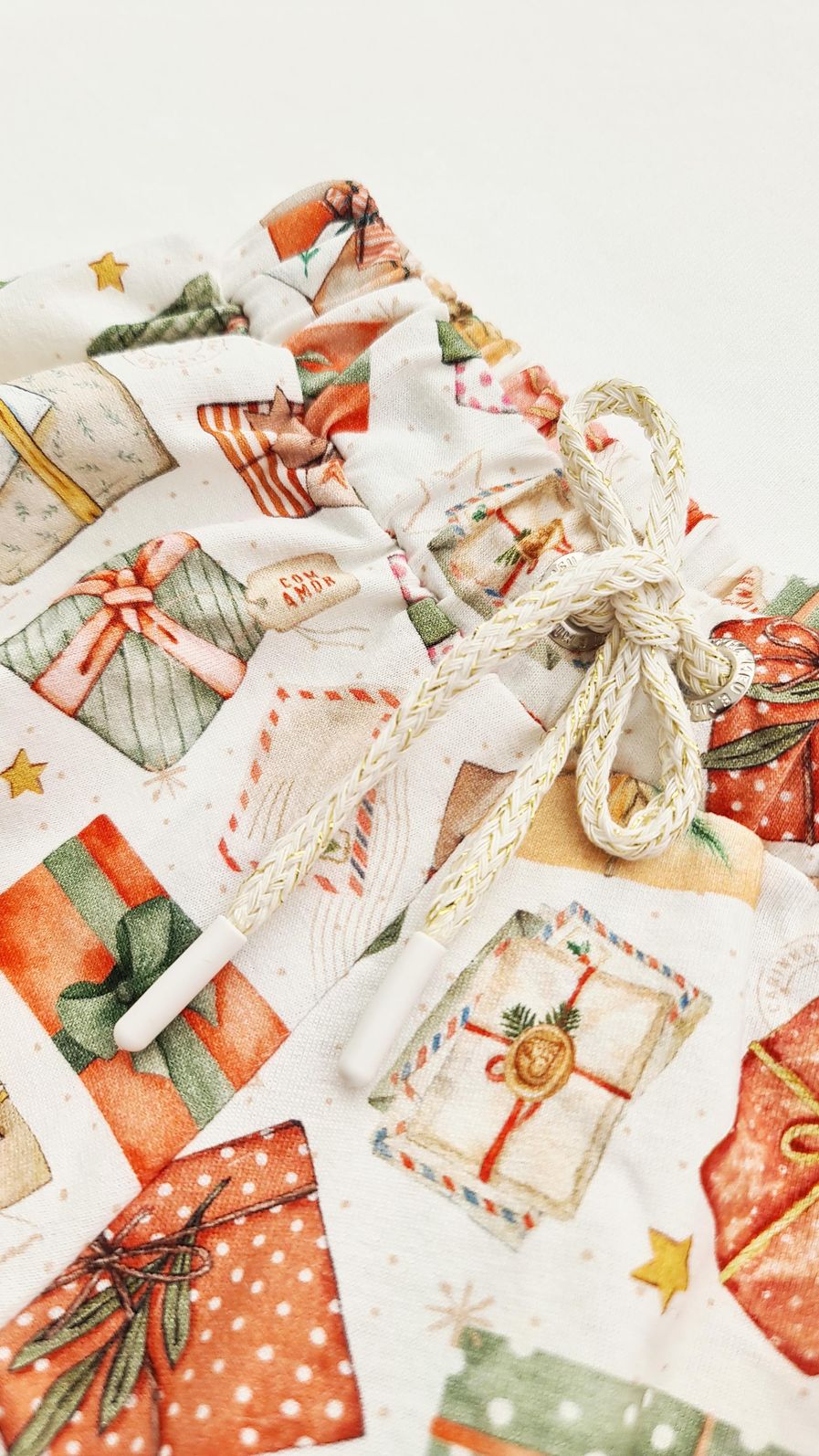 SHORTS BABADOS PRESENTES