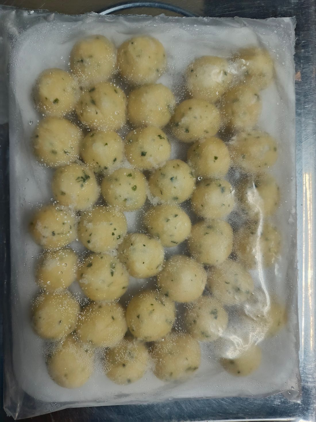 Nhoque de Aipim Recheado c/ Queijo Orgânico