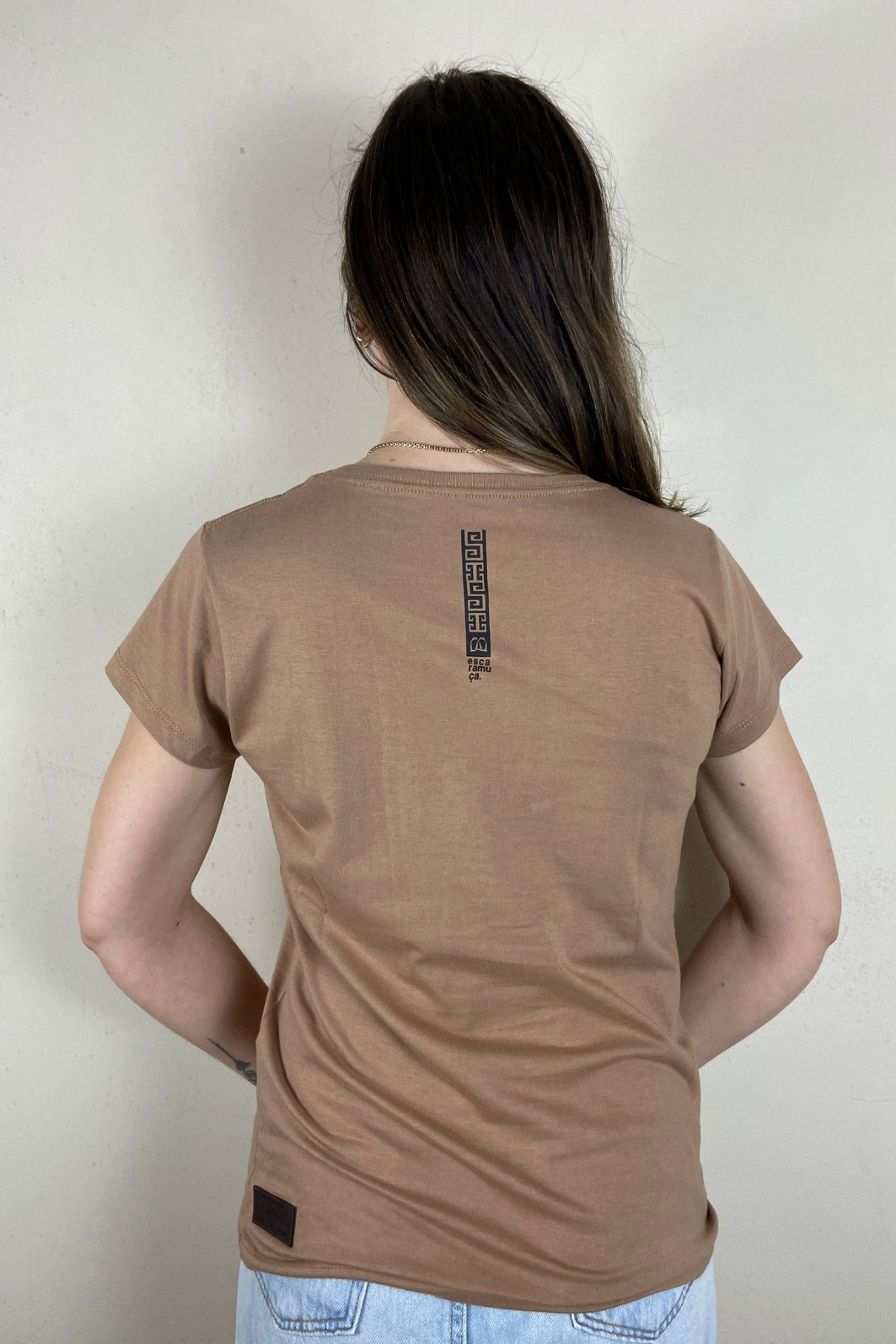 CAMISETA FEM WILD AND LOVED - CAQUI - F209 CAMISETA FEM WILD AND LOVED - CAQUI - F209