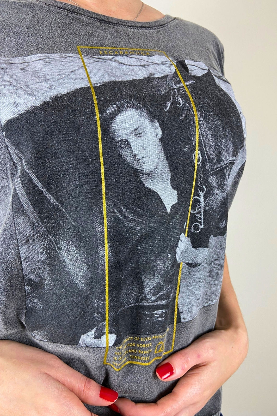 CAMISETA ELVIS MARMORIZADA PRETO (1F112) CAMISETA ELVIS MARMORIZADA PRETO (1F112)