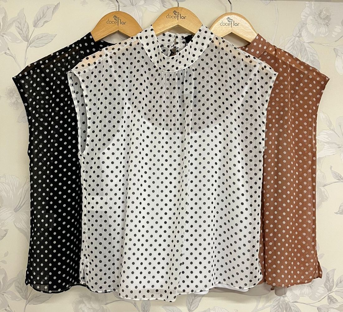 Blusa Poás Gola Alta Pregas - Doce Flor Blusa Poás Gola Alta Pregas - Doce Flor