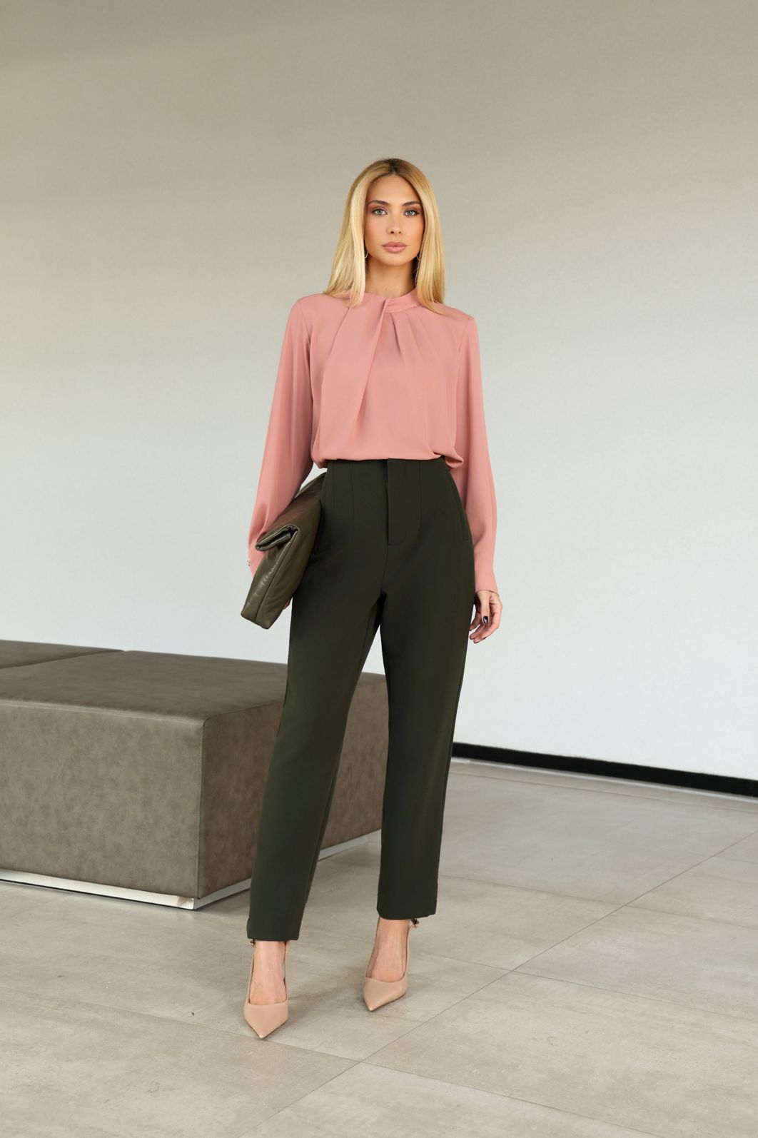 Blusa Crepe Drapeado e Pregas - Milalai Blusa Crepe Drapeado e Pregas - Milalai