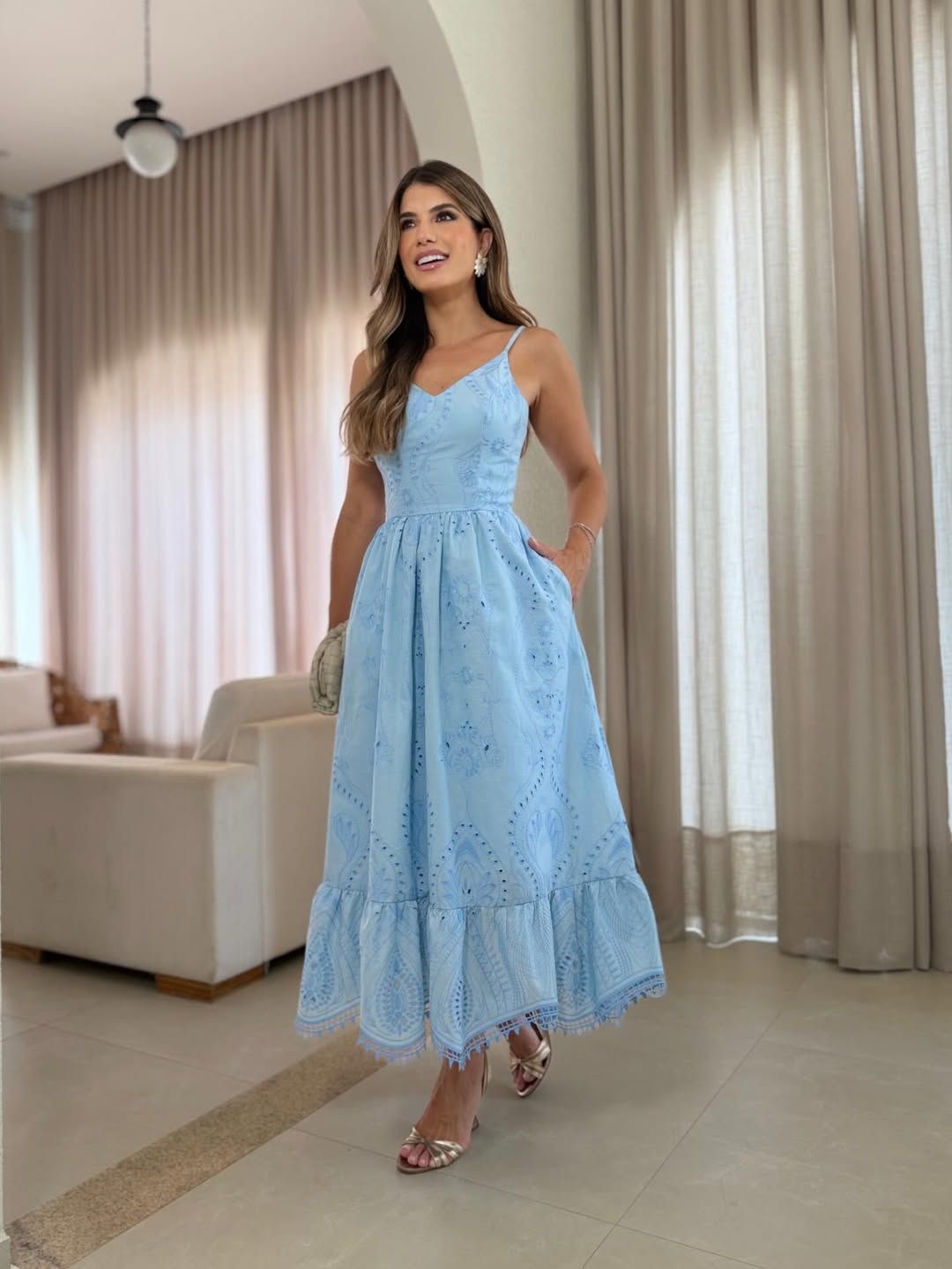 Vestido Em Laise Alça Fina - Reve Brand