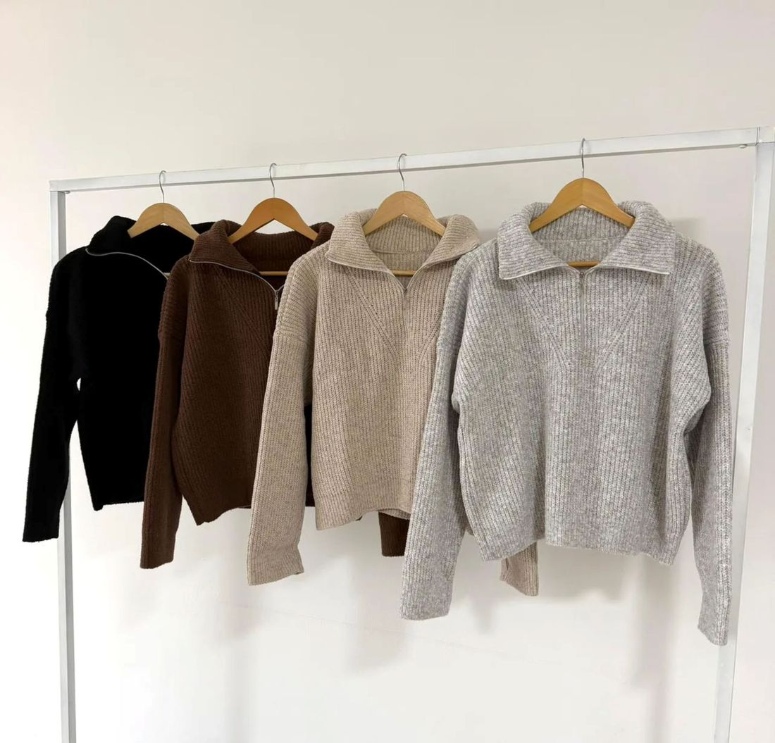 Blusa Tricot Mousse Gola Zíper Blusa Tricot Mousse Gola Zíper