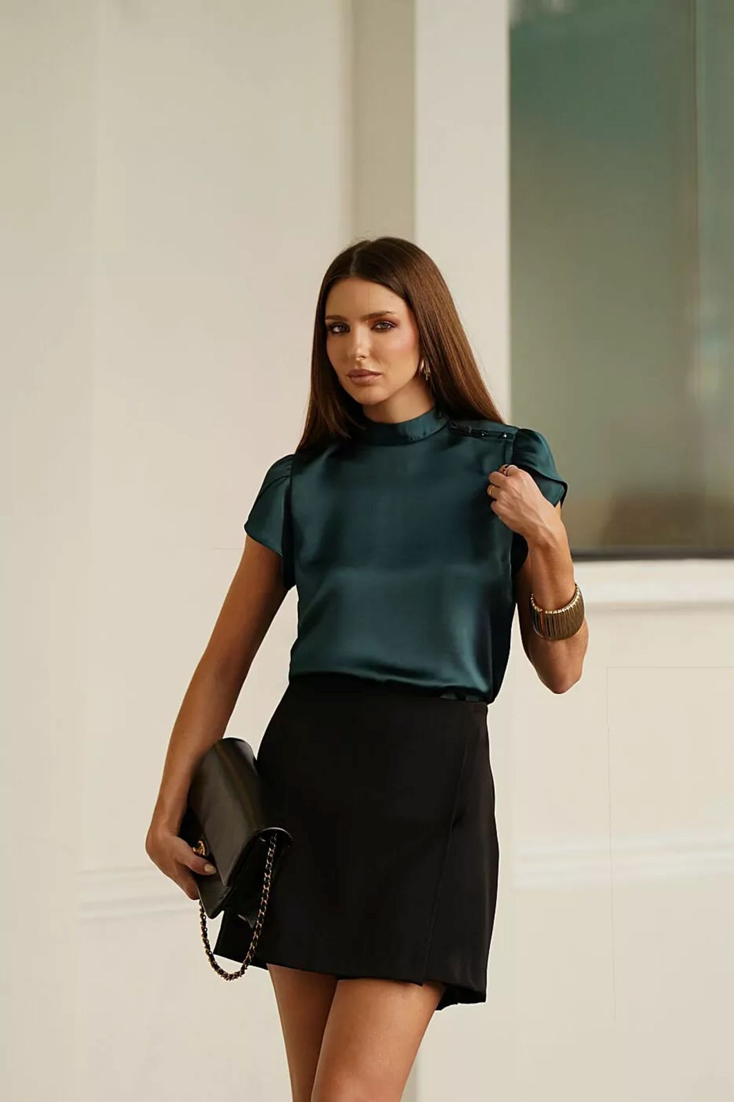 Blusa Acetinada Manga Tulipa - Doce Flor