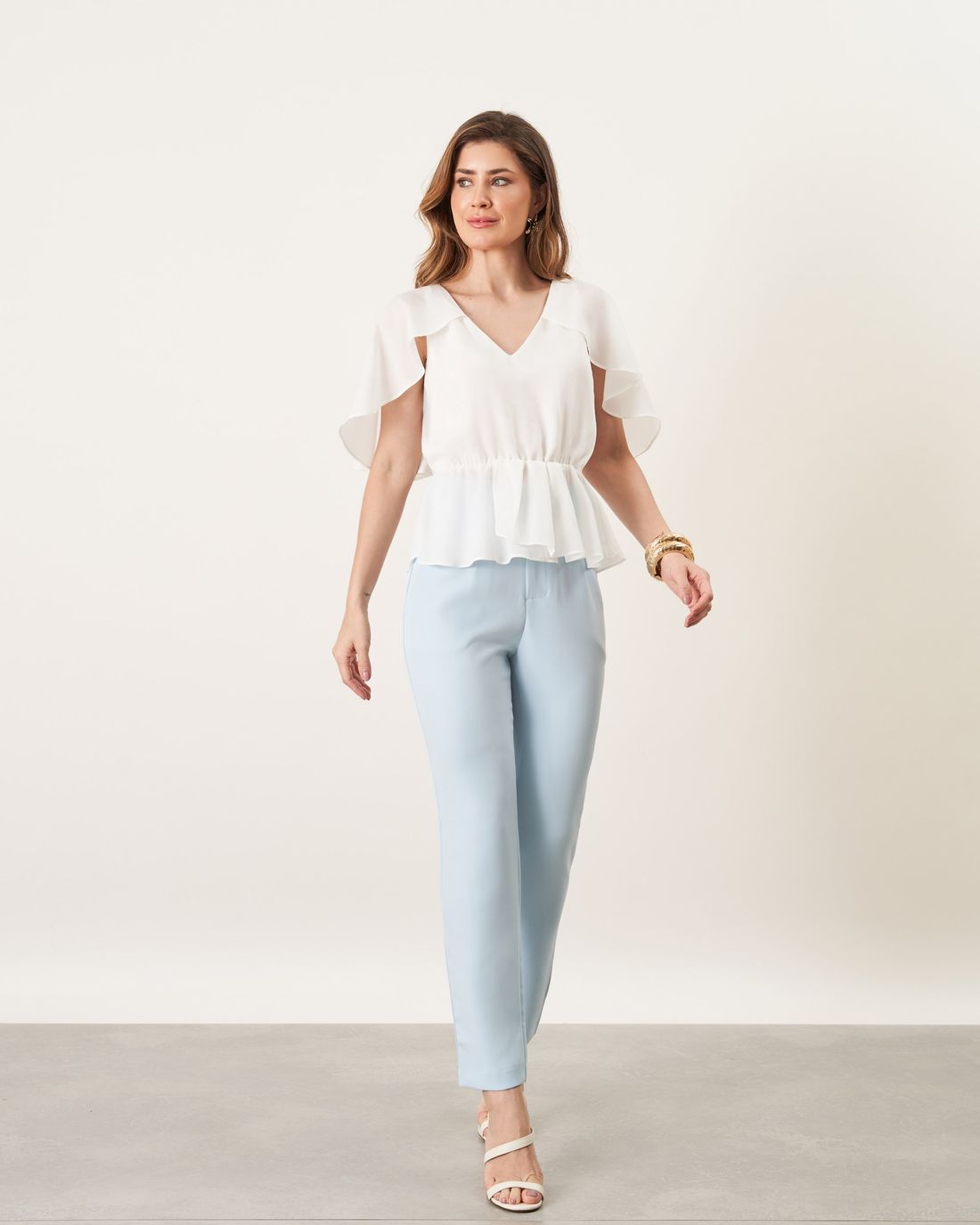 Blusa Crepe Capa Com Pregas - Milalai Blusa Crepe Capa Com Pregas - Milalai