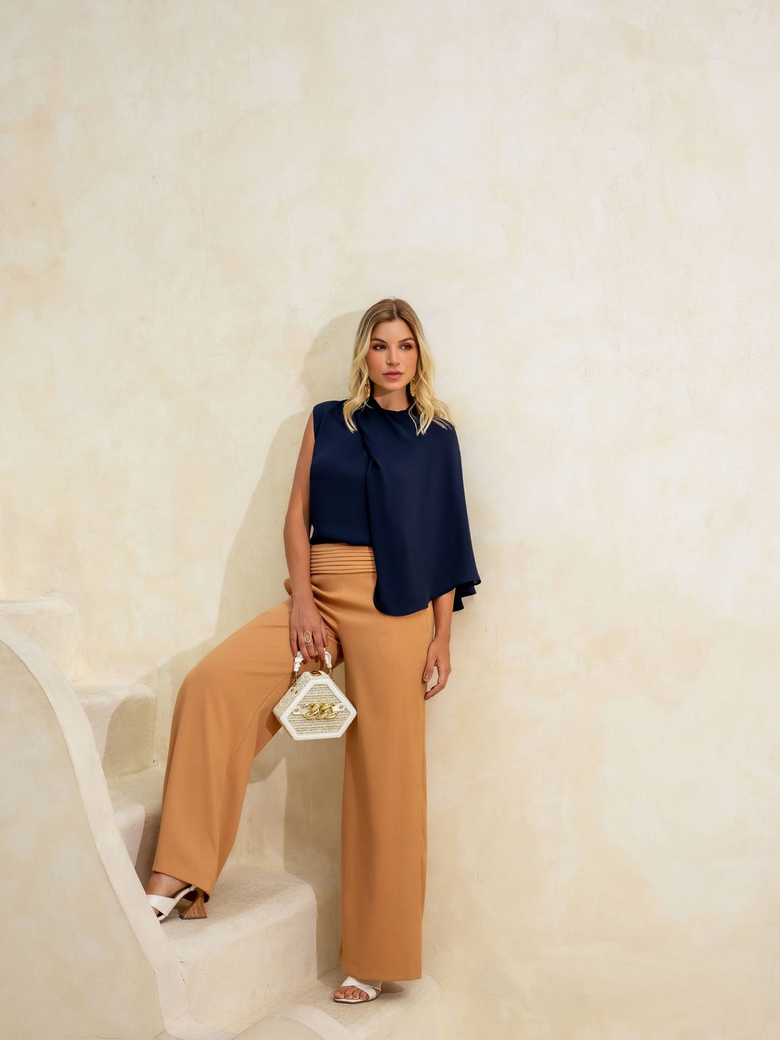 Calça Reta Pregas Pala - Doce Flor Calça Reta Pregas Pala - Doce Flor