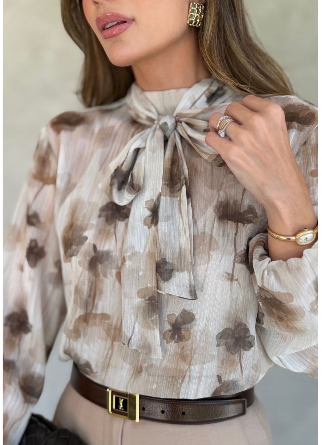 Blusa Gola Laço Estampa Floral Exclusiva - Donna Ritz