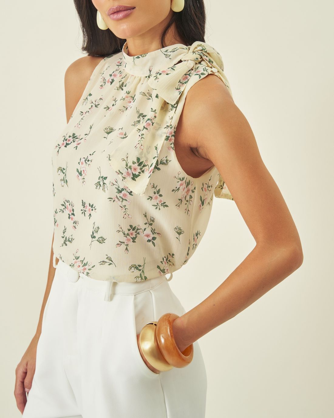 Regata Feminina Chiffon Estampa Floral com Laço - Milalai Regata Feminina Chiffon Estampa Floral com Laço - Milalai