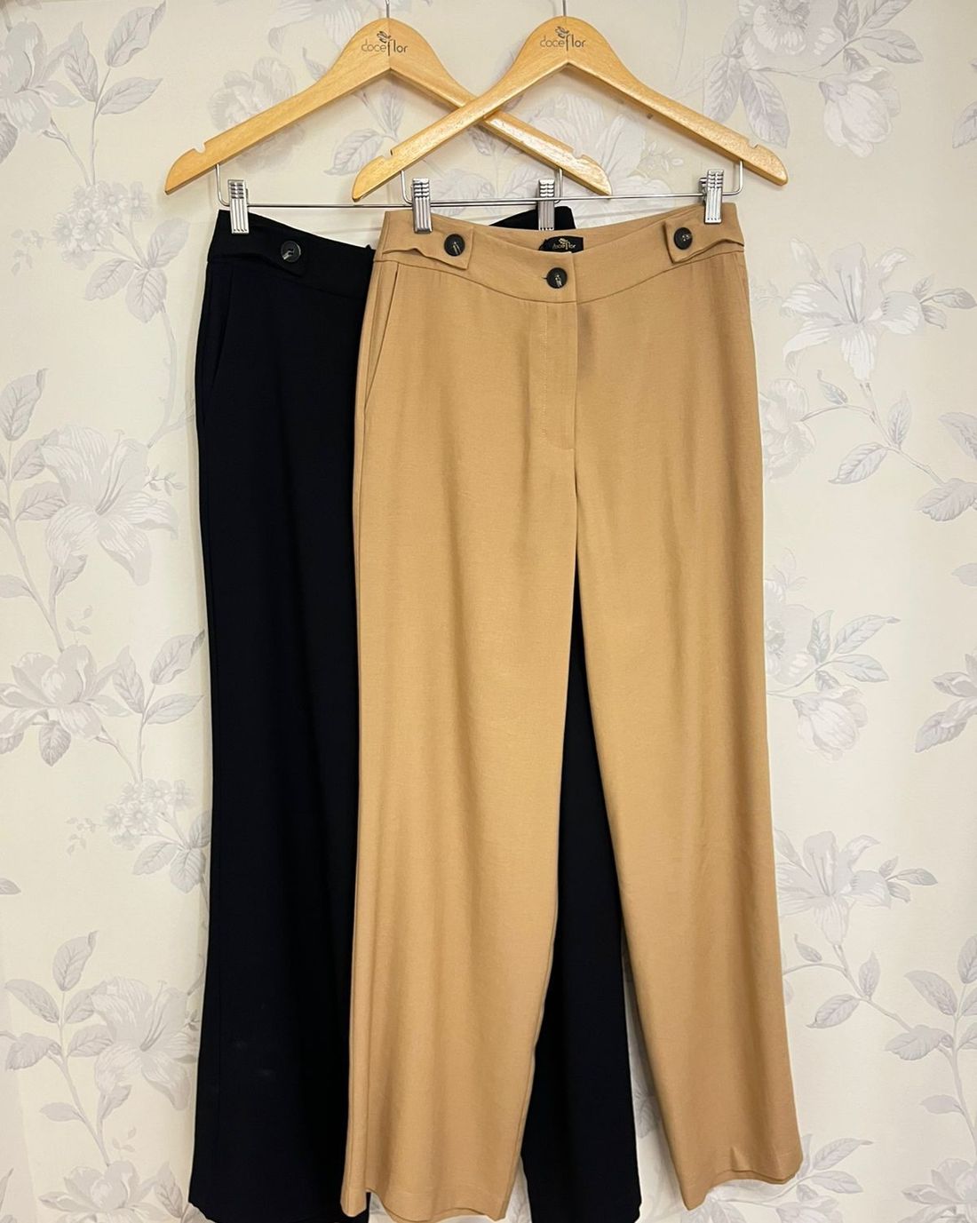 Calça Wide Leg Botões No Cós - Doce Flor