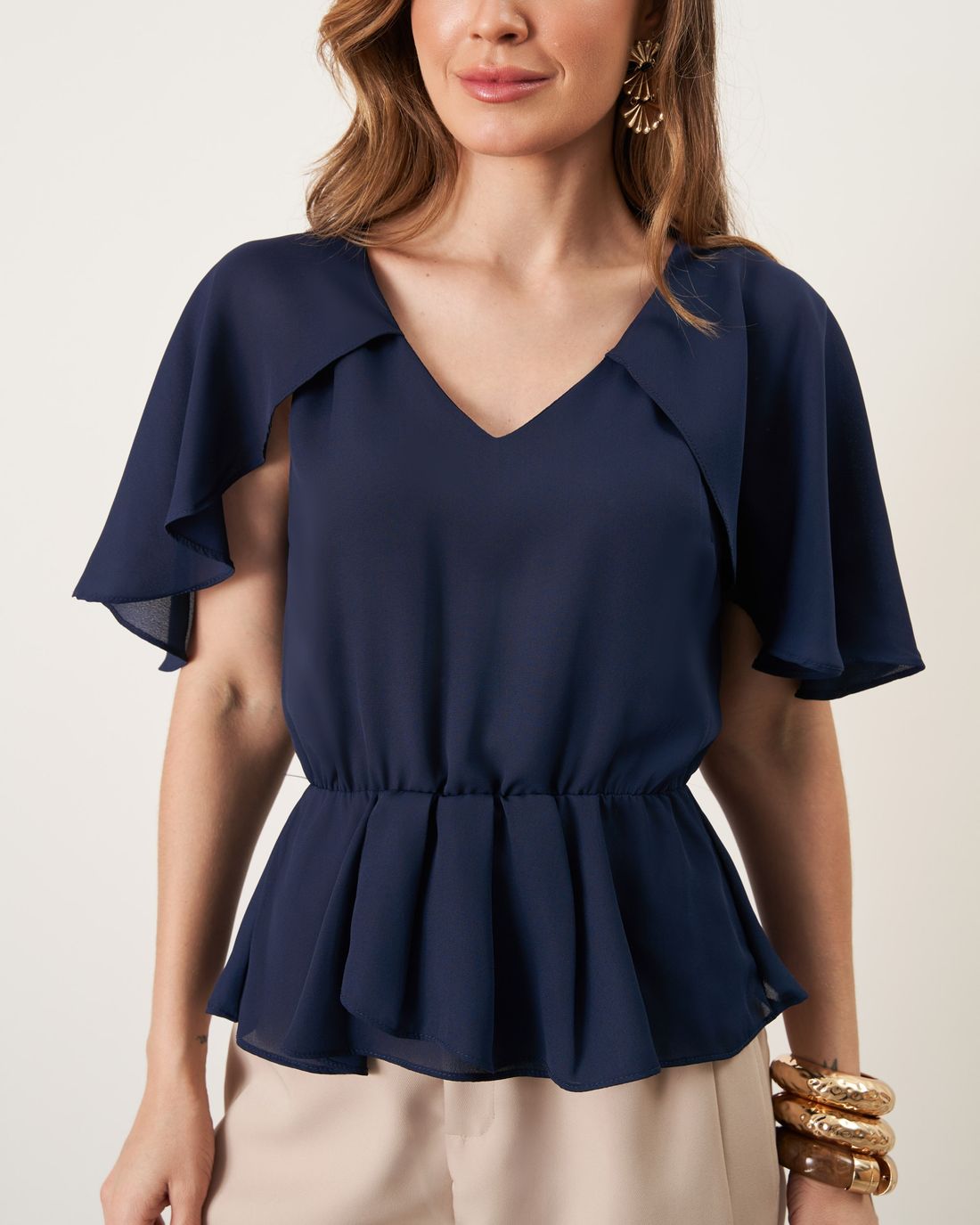 Blusa Crepe Capa Com Pregas - Milalai Blusa Crepe Capa Com Pregas - Milalai